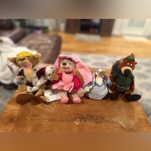 Disney Mini Beanie from the Animated Film Robin Hood